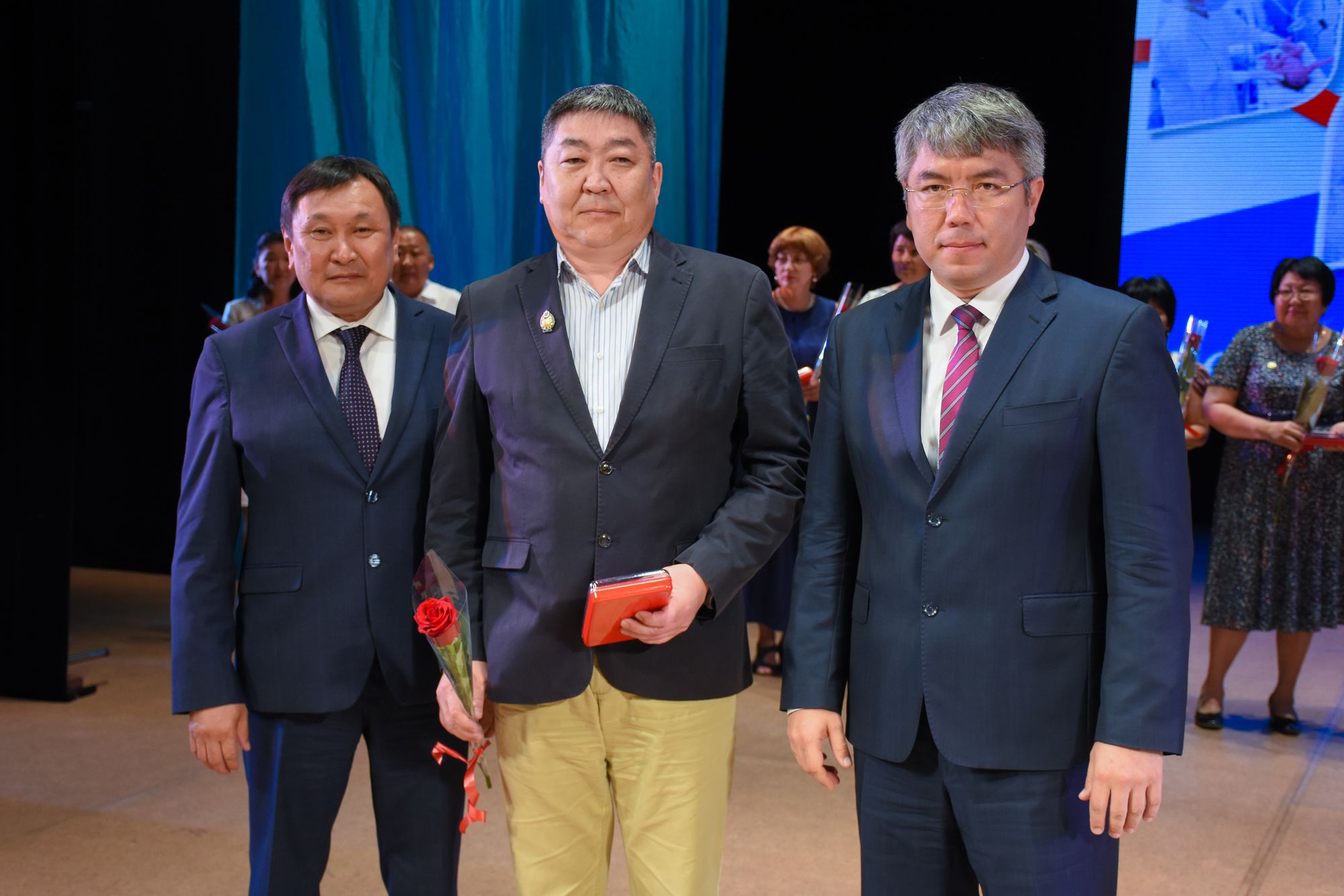 6 врачей РКБ получили почетное звание "Заслуженный врач Республики Бурятия"