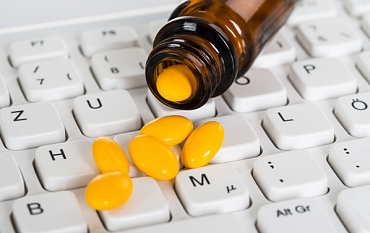 Минздрав подготовил законопроект, который будет регулировать продажу лекарств через интернет