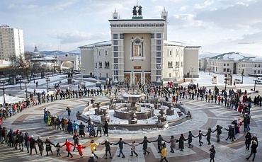 В Улан-Удэ пройдет массовый флешмоб, на котором построят синий круг диаметром 20 метров